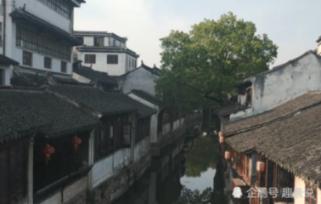 儿童被异物卡喉市民“海姆立克急救法”施救交警开道护送就医 助其脱险